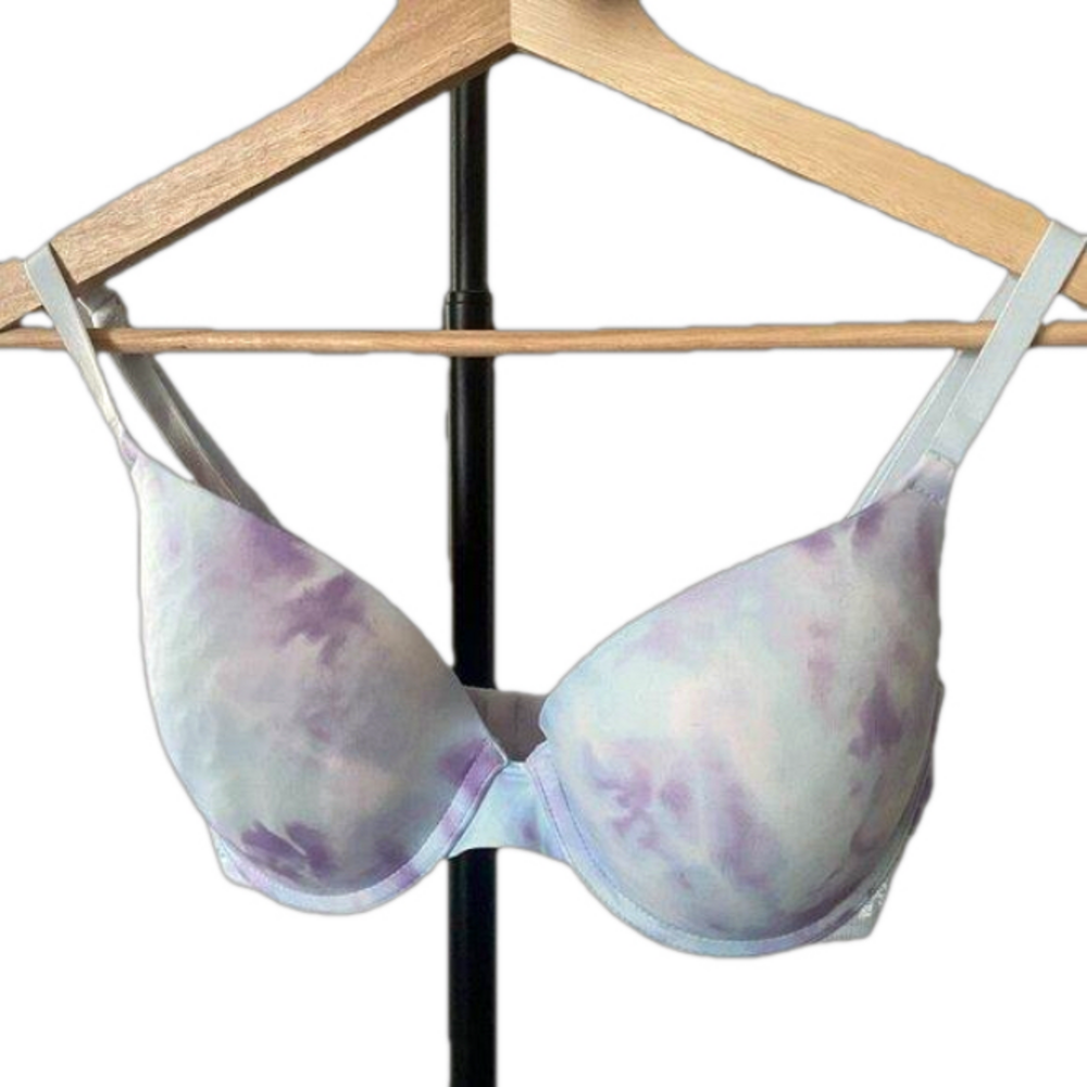 Victoria's Secret Pink Wear Everywhere Push up Bra 32DD